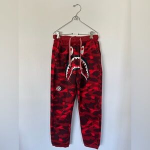 BAPE (A BATHING APE) Red Camo Sweatpants Medium